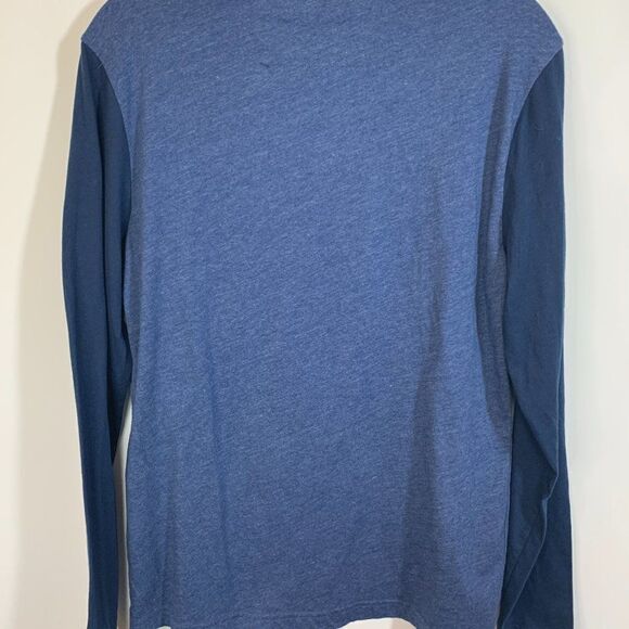 Banana Republic Long Sleeve Moisture Wicking Shirt - Picture 5 of 6